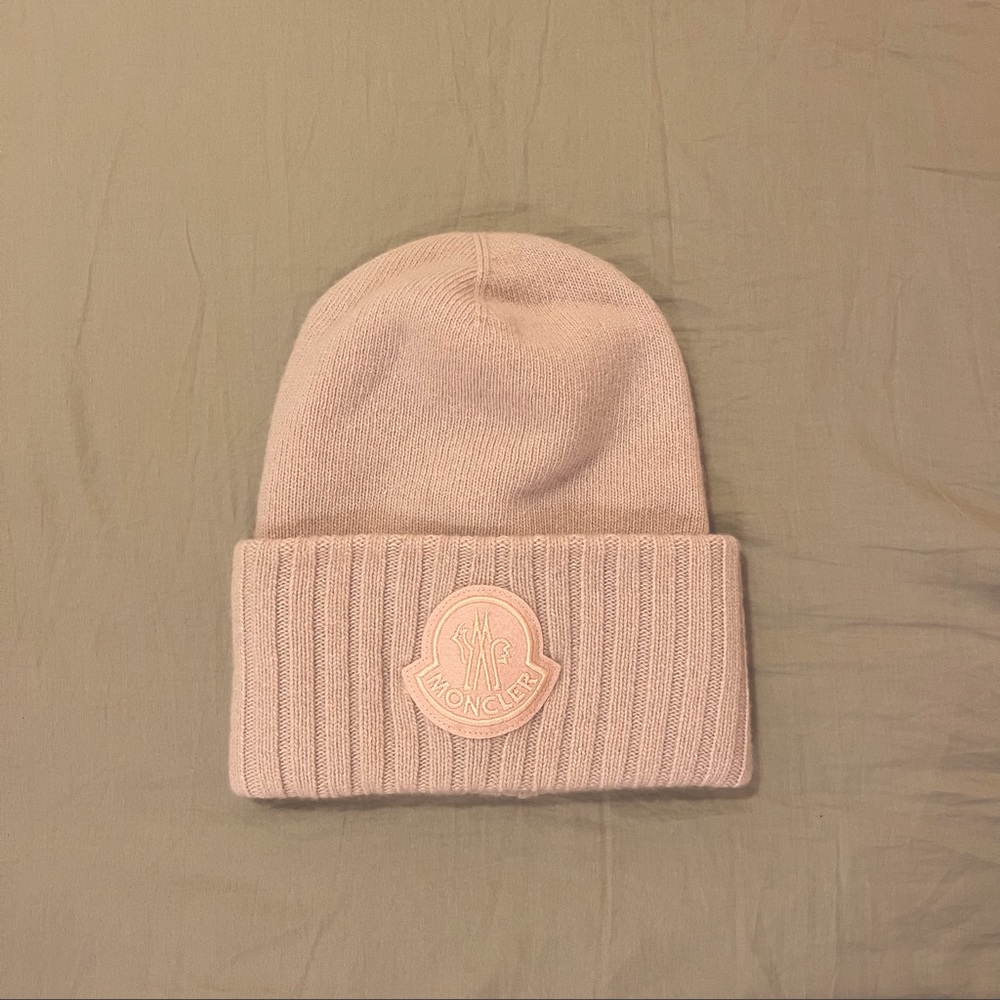 NWOT Moncler wool beanie in light pink